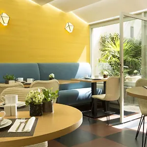 A La Des Artistes Hotel Paris